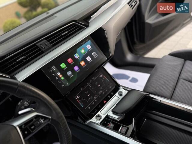 Черный Ауди E-Tron, объемом двигателя 0 л и пробегом 150 тыс. км за 31950 $, фото 37 на Automoto.ua