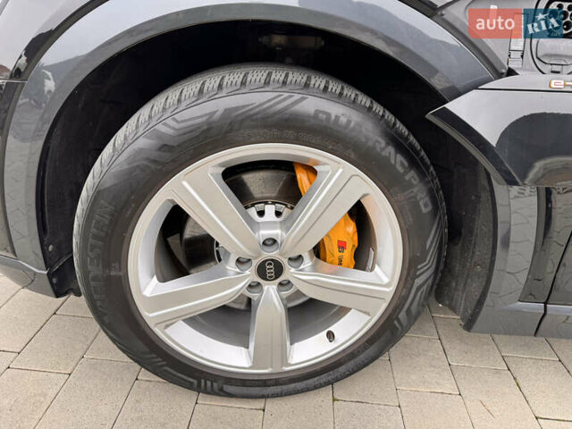 Чорний Ауді E-Tron, об'ємом двигуна 0 л та пробігом 35 тис. км за 37300 $, фото 14 на Automoto.ua