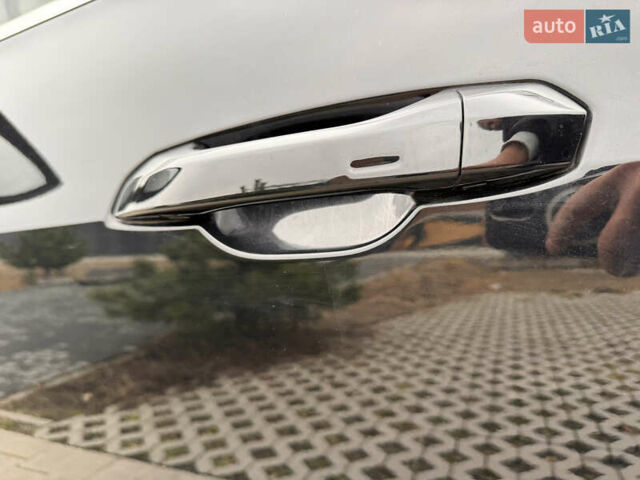 Чорний Ауді E-Tron, об'ємом двигуна 0 л та пробігом 35 тис. км за 37300 $, фото 52 на Automoto.ua