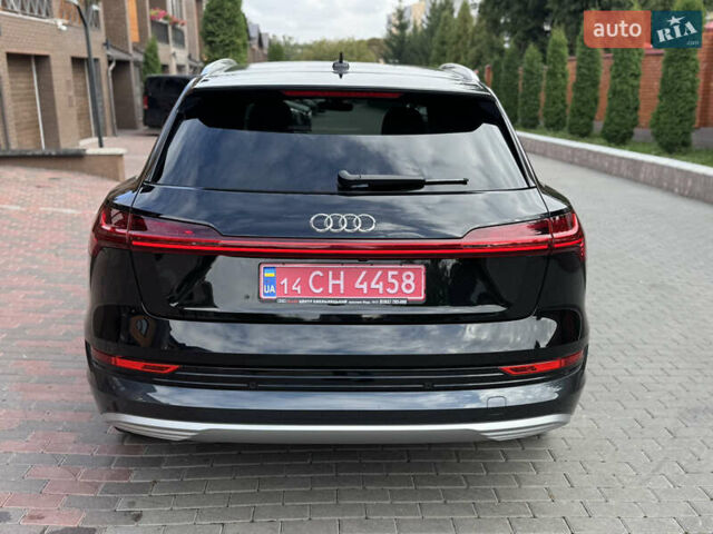 Черный Ауди E-Tron, объемом двигателя 0 л и пробегом 42 тыс. км за 38500 $, фото 7 на Automoto.ua