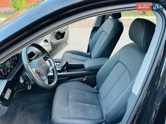 Чорний Ауді E-Tron, об'ємом двигуна 0 л та пробігом 27 тис. км за 38700 $, фото 26 на Automoto.ua