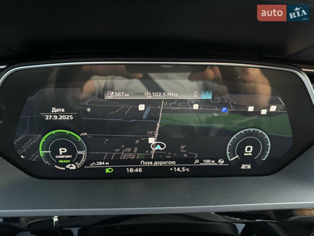 Чорний Ауді E-Tron, об'ємом двигуна 0 л та пробігом 35 тис. км за 37900 $, фото 6 на Automoto.ua