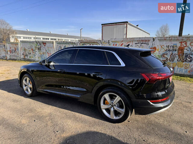 Чорний Ауді E-Tron, об'ємом двигуна 0 л та пробігом 70 тис. км за 36900 $, фото 16 на Automoto.ua