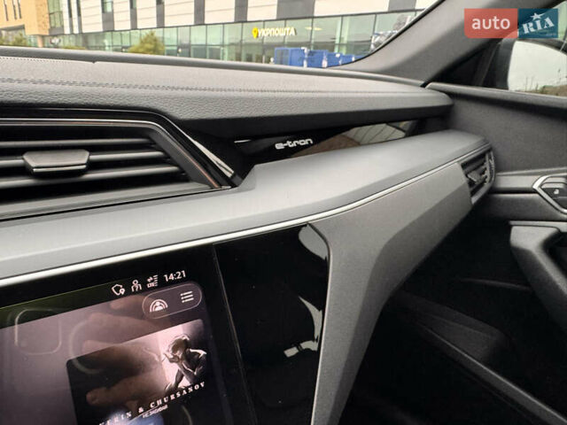 Чорний Ауді E-Tron, об'ємом двигуна 0 л та пробігом 35 тис. км за 37300 $, фото 34 на Automoto.ua