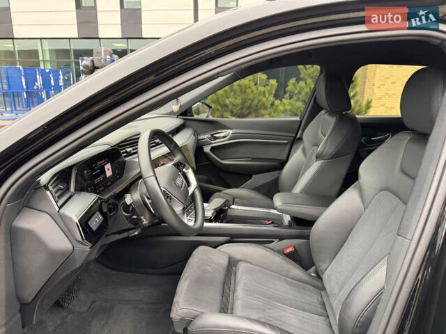 Чорний Ауді E-Tron, об'ємом двигуна 0 л та пробігом 35 тис. км за 37300 $, фото 37 на Automoto.ua
