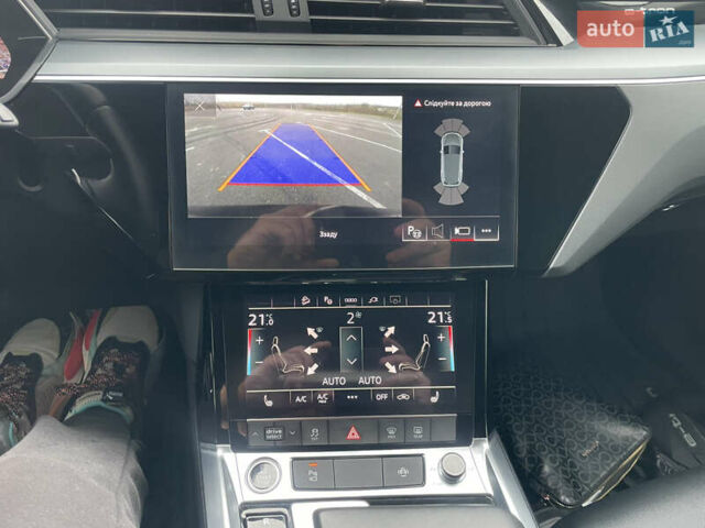 Чорний Ауді E-Tron, об'ємом двигуна 0 л та пробігом 22 тис. км за 33999 $, фото 48 на Automoto.ua