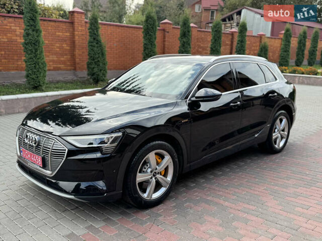 Черный Ауди E-Tron, объемом двигателя 0 л и пробегом 42 тыс. км за 38500 $, фото 1 на Automoto.ua