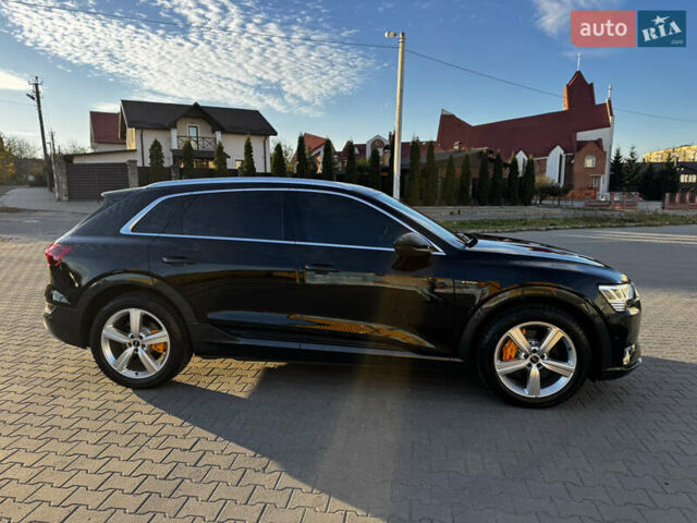 Черный Ауди E-Tron, объемом двигателя 0 л и пробегом 38 тыс. км за 37300 $, фото 8 на Automoto.ua