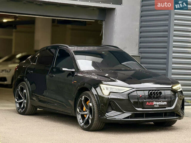 Черный Ауди E-Tron, объемом двигателя 0 л и пробегом 24 тыс. км за 69000 $, фото 5 на Automoto.ua