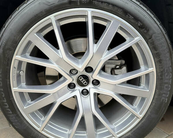 Чорний Ауді E-Tron, об'ємом двигуна 0 л та пробігом 34 тис. км за 39500 $, фото 91 на Automoto.ua