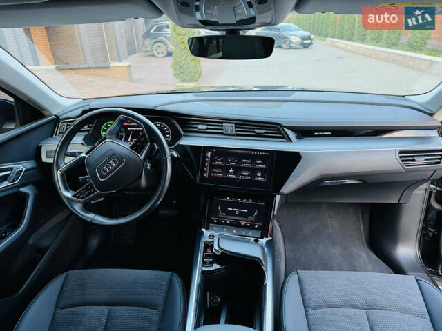 Чорний Ауді E-Tron, об'ємом двигуна 0 л та пробігом 27 тис. км за 38700 $, фото 24 на Automoto.ua