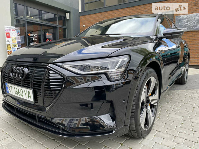 Чорний Ауді E-Tron, об'ємом двигуна 0 л та пробігом 9 тис. км за 50000 $, фото 6 на Automoto.ua