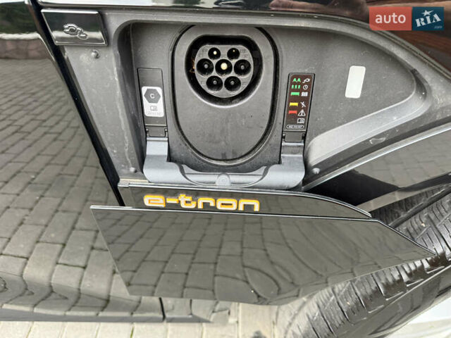 Черный Ауди E-Tron, объемом двигателя 0 л и пробегом 22 тыс. км за 37700 $, фото 19 на Automoto.ua