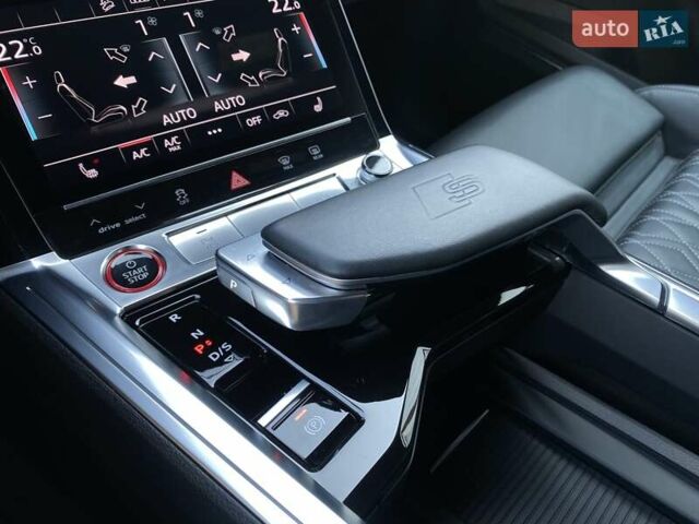 Черный Ауди E-Tron, объемом двигателя 0 л и пробегом 63 тыс. км за 49500 $, фото 73 на Automoto.ua