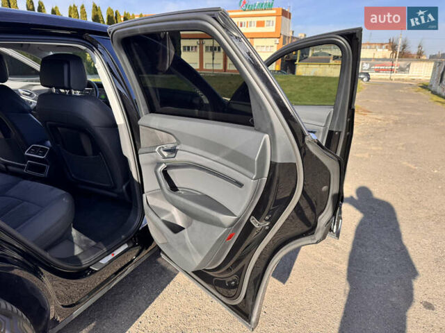 Чорний Ауді E-Tron, об'ємом двигуна 0 л та пробігом 70 тис. км за 36900 $, фото 32 на Automoto.ua