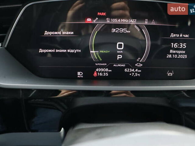 Черный Ауди E-Tron, объемом двигателя 0 л и пробегом 50 тыс. км за 39900 $, фото 22 на Automoto.ua