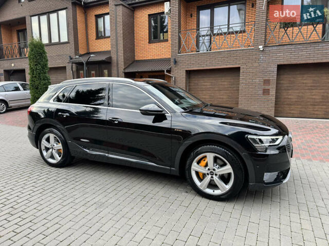 Черный Ауди E-Tron, объемом двигателя 0 л и пробегом 22 тыс. км за 37700 $, фото 6 на Automoto.ua