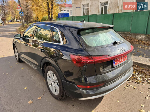 Чорний Ауді E-Tron, об'ємом двигуна 0 л та пробігом 70 тис. км за 36900 $, фото 1 на Automoto.ua