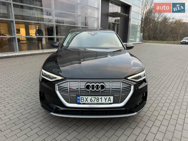 Чорний Ауді E-Tron, об'ємом двигуна 0 л та пробігом 35 тис. км за 37900 $, фото 26 на Automoto.ua