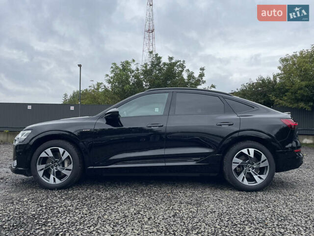 Чорний Ауді E-Tron, об'ємом двигуна 0 л та пробігом 32 тис. км за 44769 $, фото 5 на Automoto.ua