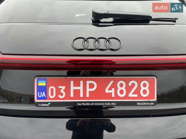 Чорний Ауді E-Tron, об'ємом двигуна 0 л та пробігом 22 тис. км за 33999 $, фото 23 на Automoto.ua