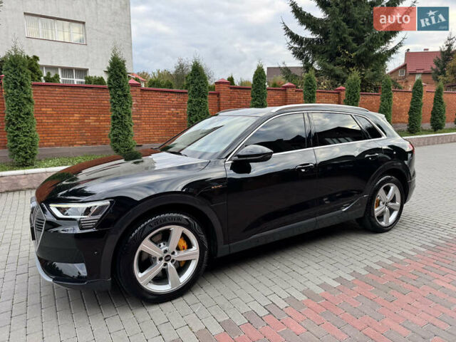 Черный Ауди E-Tron, объемом двигателя 0 л и пробегом 22 тыс. км за 37700 $, фото 2 на Automoto.ua