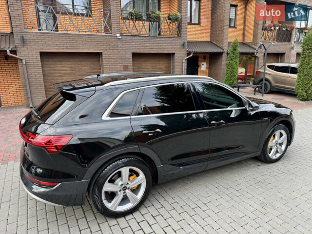 Черный Ауди E-Tron, объемом двигателя 0 л и пробегом 22 тыс. км за 37700 $, фото 10 на Automoto.ua
