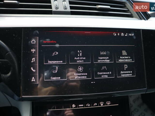 Черный Ауди E-Tron, объемом двигателя 0 л и пробегом 50 тыс. км за 39900 $, фото 37 на Automoto.ua