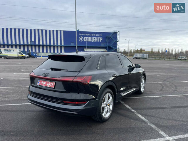 Чорний Ауді E-Tron, об'ємом двигуна 0 л та пробігом 22 тис. км за 33999 $, фото 14 на Automoto.ua