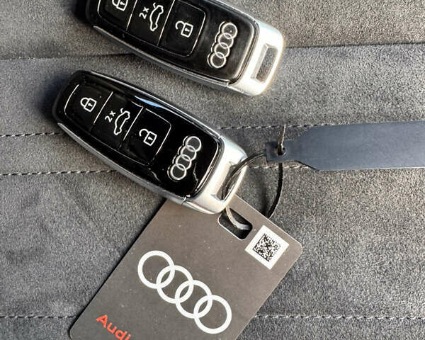 Черный Ауди E-Tron, объемом двигателя 0 л и пробегом 38 тыс. км за 37300 $, фото 55 на Automoto.ua