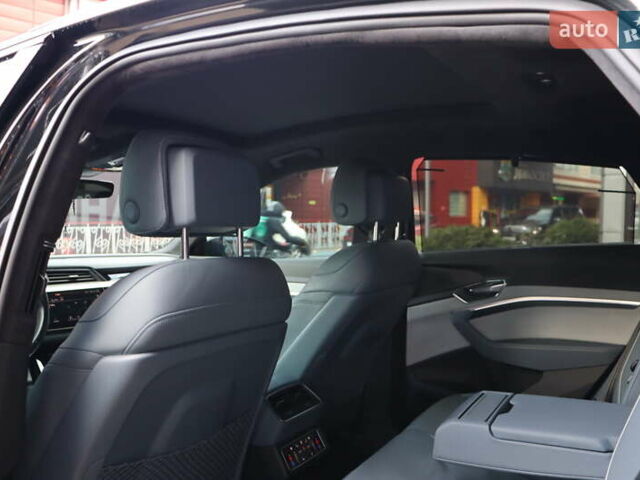 Черный Ауди E-Tron, объемом двигателя 0 л и пробегом 50 тыс. км за 39900 $, фото 44 на Automoto.ua