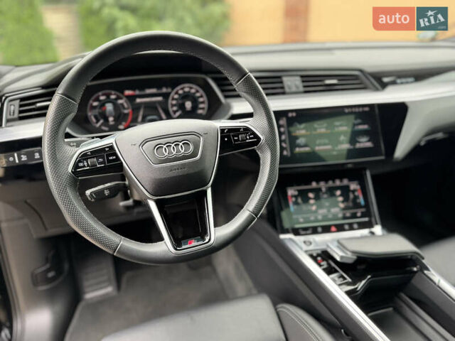Чорний Ауді E-Tron, об'ємом двигуна 0 л та пробігом 34 тис. км за 39500 $, фото 48 на Automoto.ua
