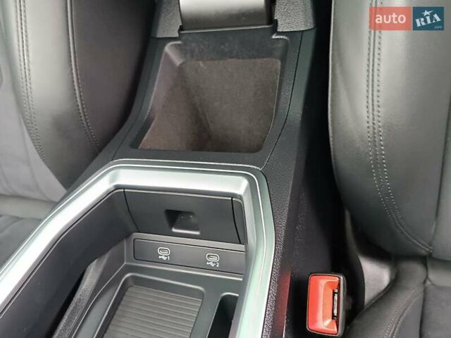 Черный Ауди E-Tron, объемом двигателя 0 л и пробегом 120 тыс. км за 35950 $, фото 46 на Automoto.ua