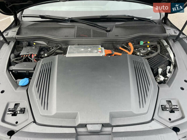 Чорний Ауді E-Tron, об'ємом двигуна 0 л та пробігом 21 тис. км за 34950 $, фото 53 на Automoto.ua