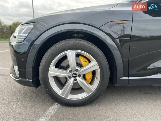 Чорний Ауді E-Tron, об'ємом двигуна 0 л та пробігом 21 тис. км за 34950 $, фото 22 на Automoto.ua