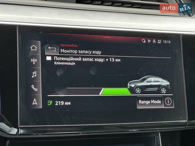 Чорний Ауді E-Tron, об'ємом двигуна 0 л та пробігом 32 тис. км за 44769 $, фото 74 на Automoto.ua