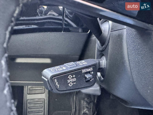 Чорний Ауді E-Tron, об'ємом двигуна 0 л та пробігом 70 тис. км за 36900 $, фото 47 на Automoto.ua