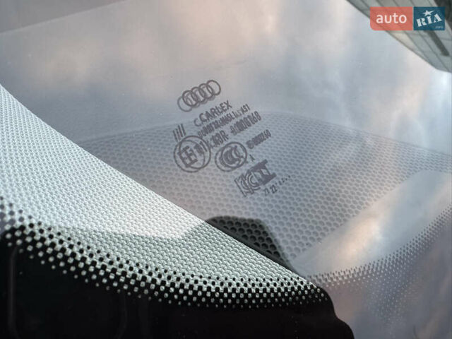 Чорний Ауді E-Tron, об'ємом двигуна 0 л та пробігом 35 тис. км за 37900 $, фото 31 на Automoto.ua