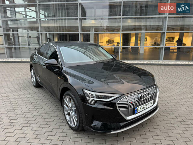 Чорний Ауді E-Tron, об'ємом двигуна 0 л та пробігом 35 тис. км за 37900 $, фото 37 на Automoto.ua