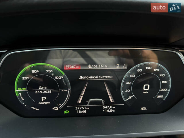 Чорний Ауді E-Tron, об'ємом двигуна 0 л та пробігом 35 тис. км за 37900 $, фото 8 на Automoto.ua