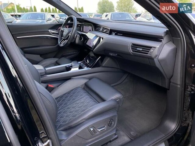 Черный Ауди E-Tron, объемом двигателя 0 л и пробегом 63 тыс. км за 49500 $, фото 118 на Automoto.ua