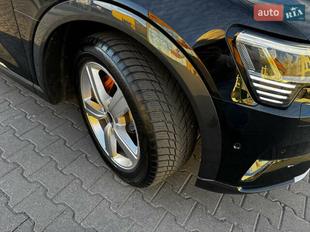 Черный Ауди E-Tron, объемом двигателя 0 л и пробегом 38 тыс. км за 37300 $, фото 16 на Automoto.ua