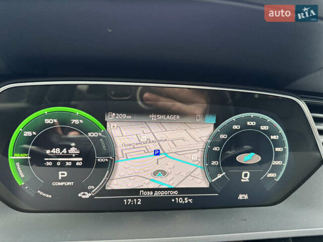 Черный Ауди E-Tron, объемом двигателя 0 л и пробегом 22 тыс. км за 37700 $, фото 58 на Automoto.ua