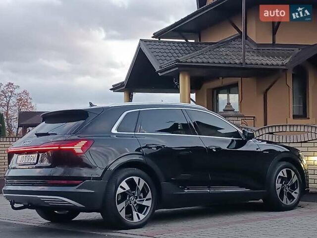 Черный Ауди E-Tron, объемом двигателя 0 л и пробегом 120 тыс. км за 35950 $, фото 19 на Automoto.ua