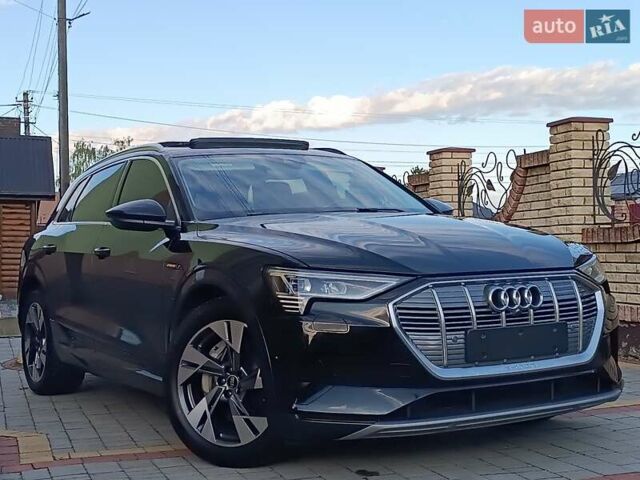 Черный Ауди E-Tron, объемом двигателя 0 л и пробегом 120 тыс. км за 35750 $, фото 12 на Automoto.ua
