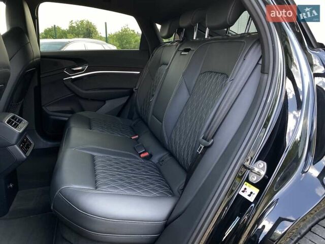 Черный Ауди E-Tron, объемом двигателя 0 л и пробегом 63 тыс. км за 49500 $, фото 110 на Automoto.ua