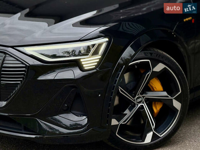 Черный Ауди E-Tron, объемом двигателя 0 л и пробегом 24 тыс. км за 69000 $, фото 2 на Automoto.ua