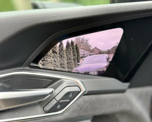 Чорний Ауді E-Tron, об'ємом двигуна 0 л та пробігом 34 тис. км за 39500 $, фото 36 на Automoto.ua