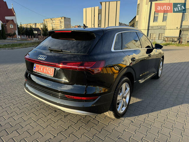 Черный Ауди E-Tron, объемом двигателя 0 л и пробегом 38 тыс. км за 37300 $, фото 10 на Automoto.ua