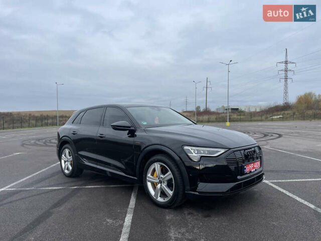 Чорний Ауді E-Tron, об'ємом двигуна 0 л та пробігом 22 тис. км за 33999 $, фото 12 на Automoto.ua